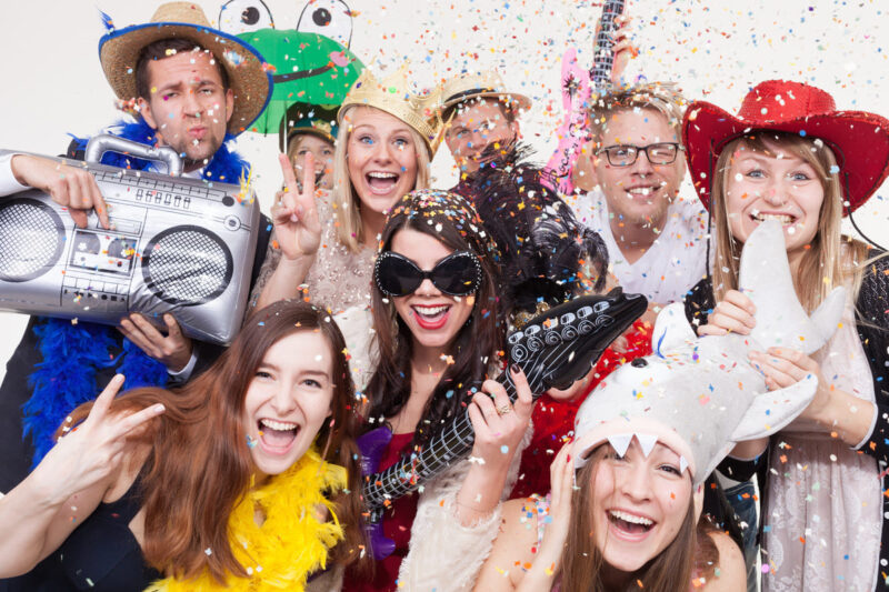 Mottoparty mit mitea Ideen und Tipps